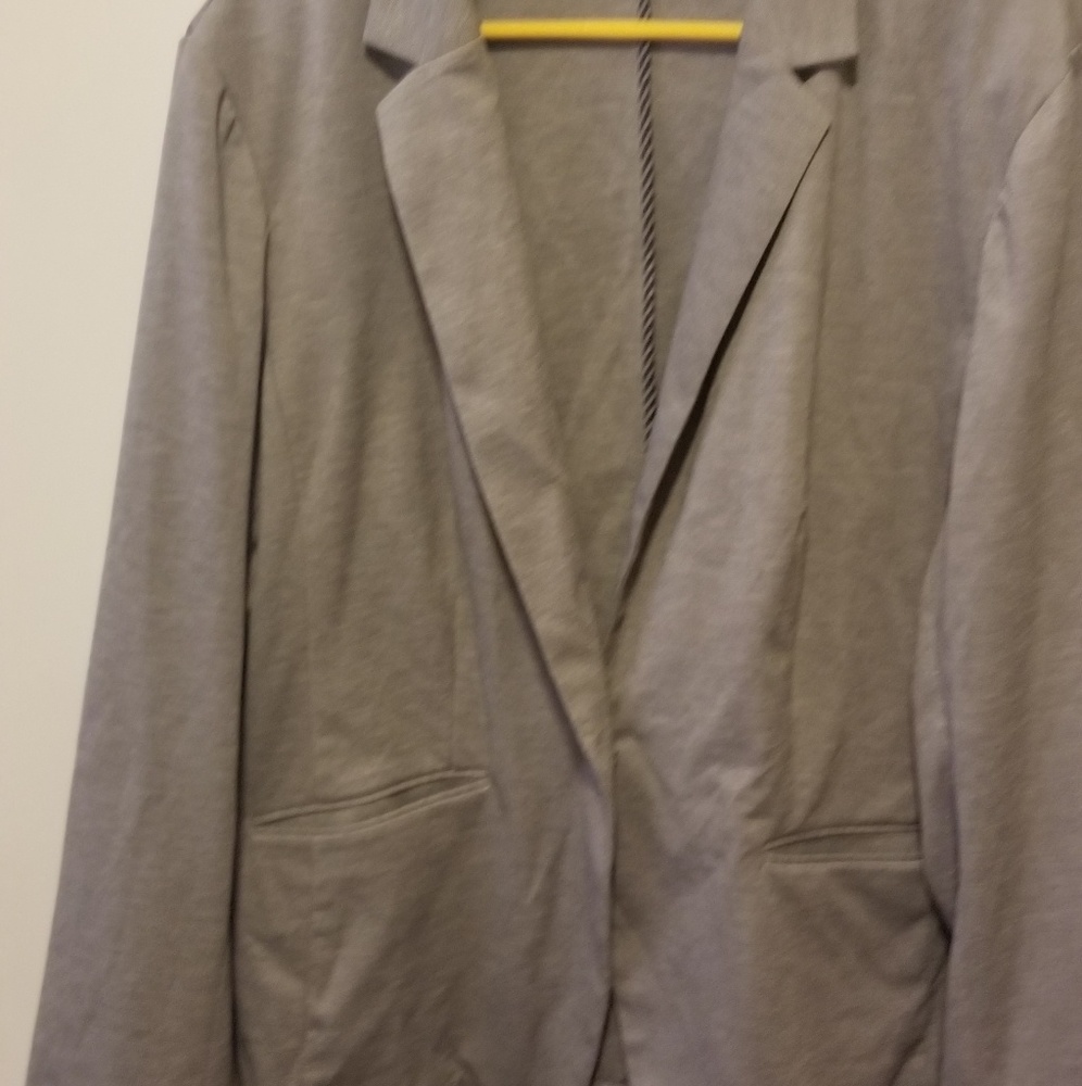 Gray blazer Never worn, with out tags